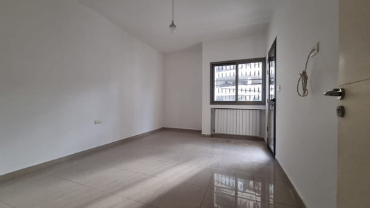 Apartment for sale in Cornet El Hamra - شقة للبيع في قرنة الحمرا GM192MAN