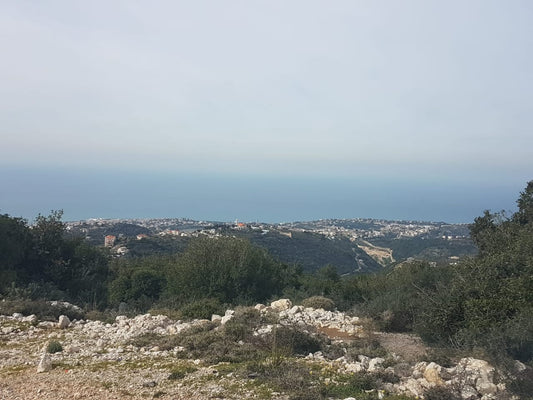 Land For Sale In Jbeil - أرض للبيع في جبيل - GM142SZ