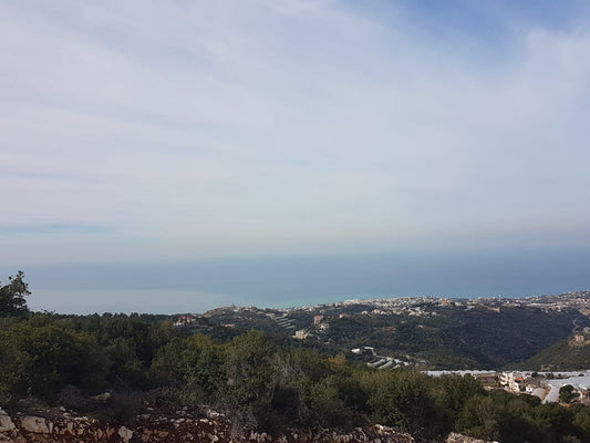 Land For Sale In Jbeil - أرض للبيع في جبيل - GM142SZ