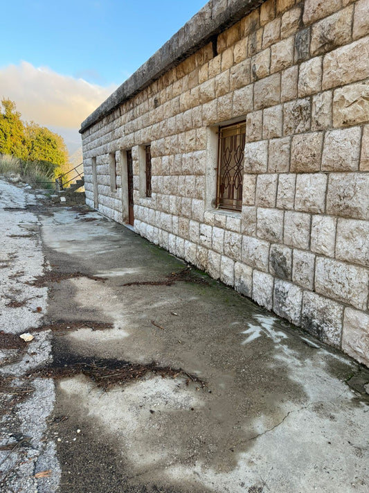 Apartment For Sale In Kfarbaal - شقة للبيع في كفربعال - GM143SZ