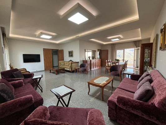 House For Sale In Kfardebian - منزل للبيع في كفردبيان - GM200SS