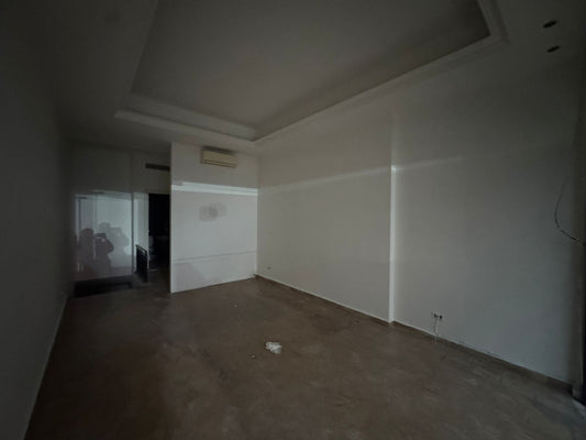 Shop for rent in Jdeideh - محل للإيجار في الجديدة GM412R