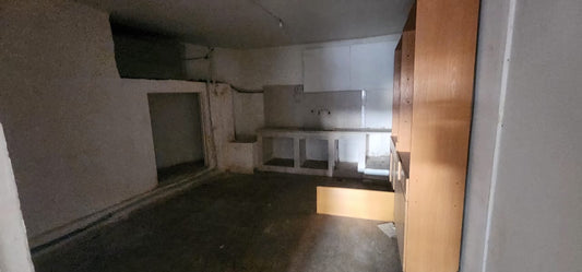 Shop for rent in Sabtieh - محل للإيجار في السبتية GM222AJ