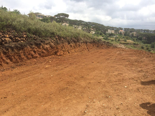 Land for sale in Deir El Haref - أرض للبيع في دير الحرف GM426R