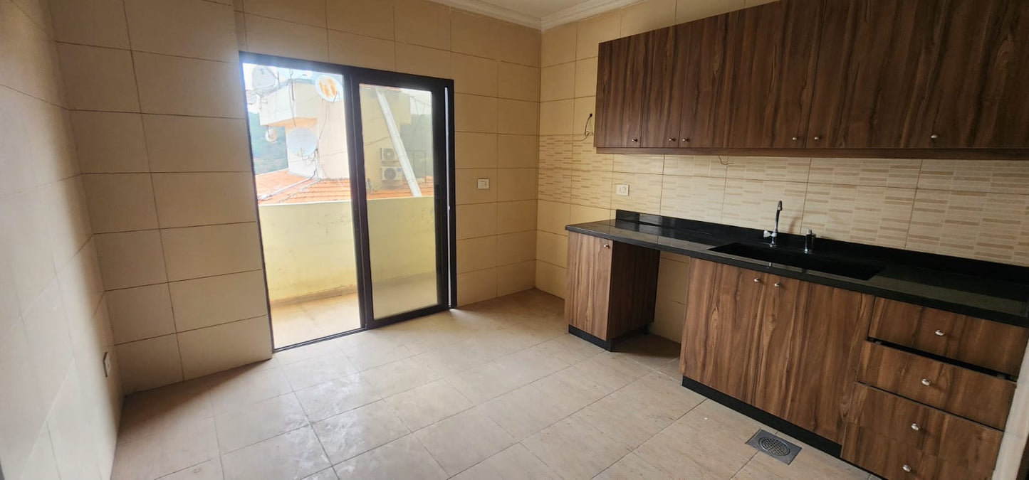 Apartment for rent in Aylout - شقة للإيجار في عيلوط GM225AJ