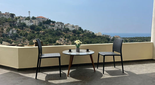 Apartment For Rent In Amchit - شقة للإيجار في عمشيت - GMB161SZ