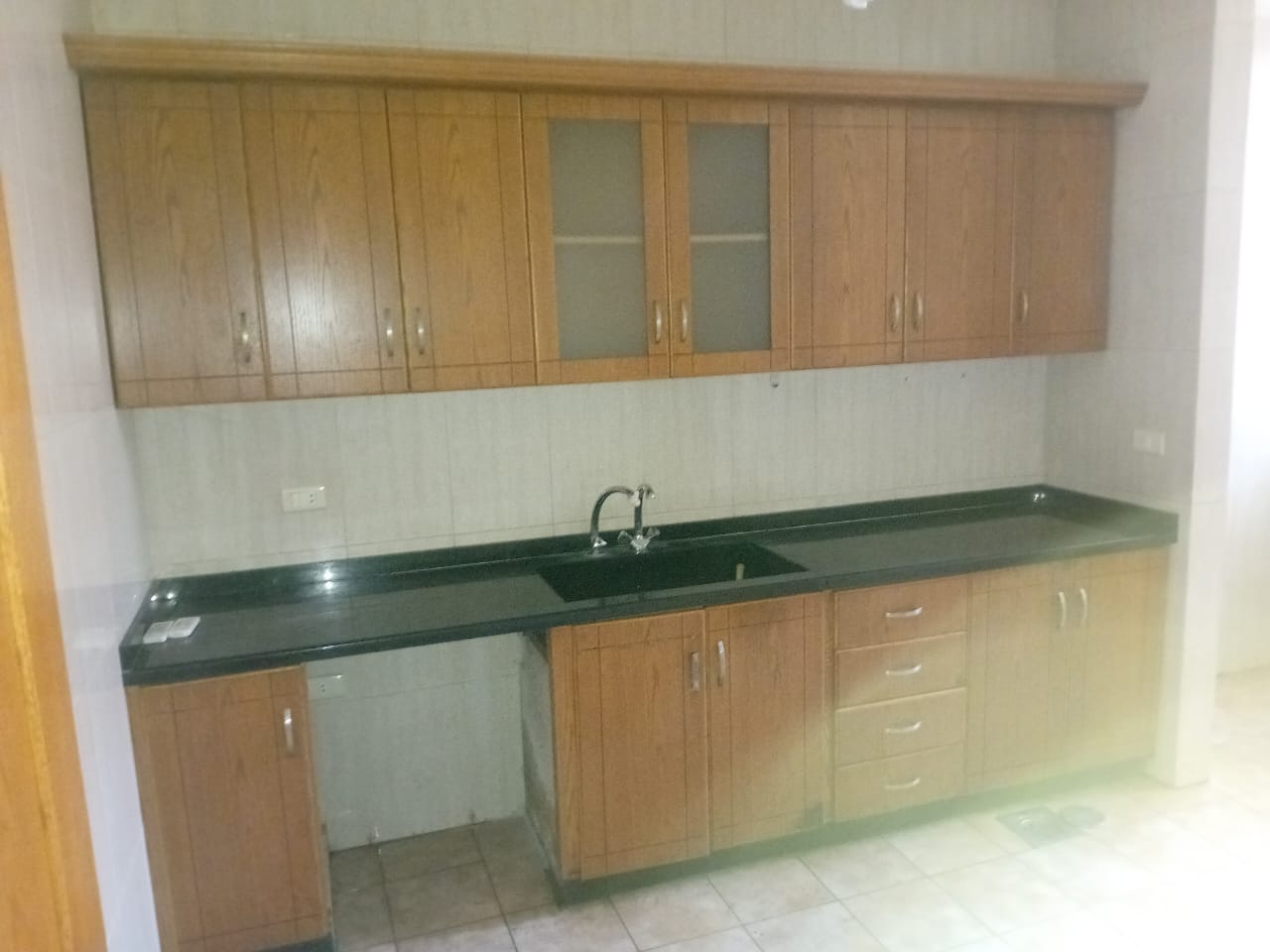Apartment for rent in Sabtieh - شقة للإيجار في السبتية GM226AJ