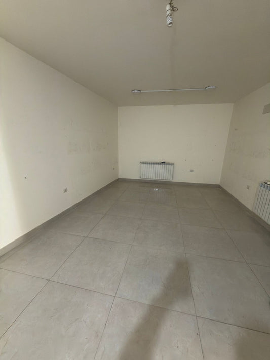 GMZ112CS Showroom for rent in Zahle - صالة عرض للإيجار في زحلة