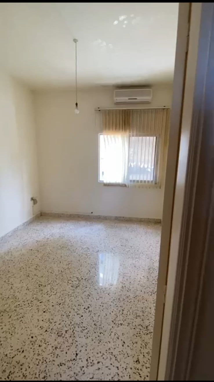 GMB177SZ - Office For Rent In Jbeil - مكتب للإيجار في جبيل