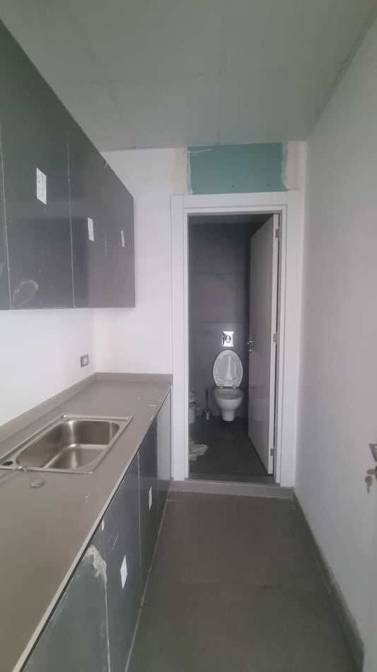 GMC231MAN Office for rent in Antelias - مكتب للإيجار في أنطلياس