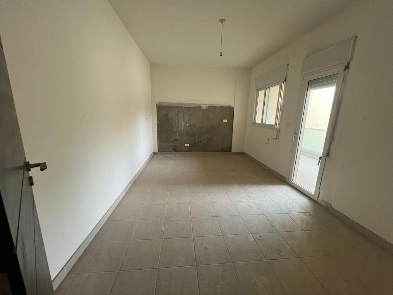 GMB190SZ - Apartment For Sale In Amchit - شقة للبيع في عمشيت