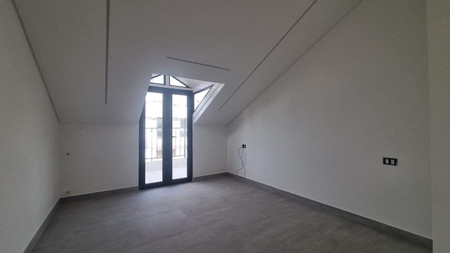 GMC236MAN Apartment for sale in Awkar - شقة للبيع في عوكر