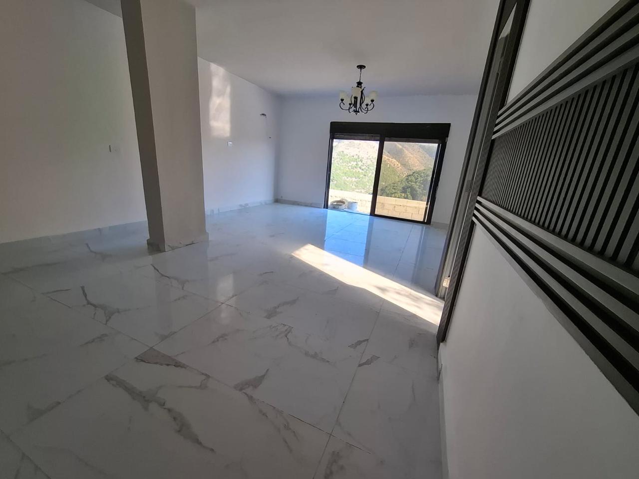 GMB140RM - Apartment For Sale In Hosrayel - شقة للبيع في حصرايل
