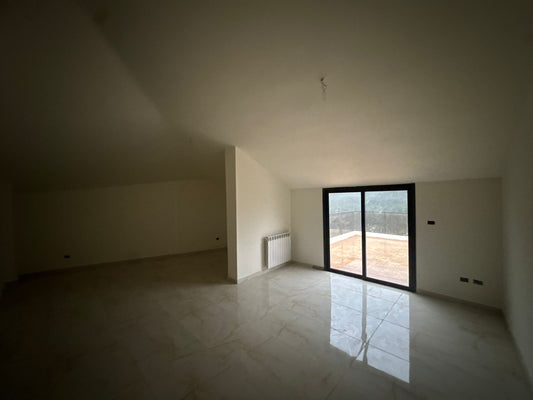 GMC463R Rooftop for sale in Mar Chaaya - روف للبيع في مار شعيا