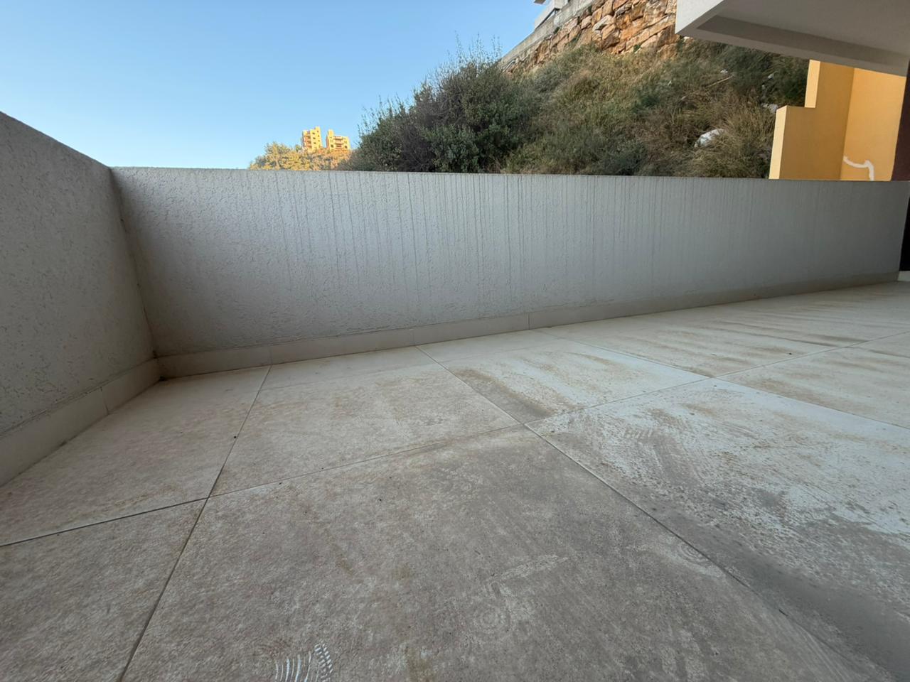 GMB143JC - Apartment For Sale In Blat - شقة للبيع في بلاط