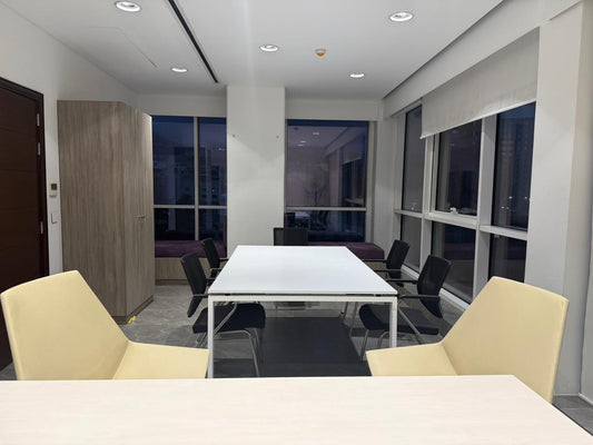 GMC465R Office for rent in Salloumi - مكتب للإيجار في الصالومي