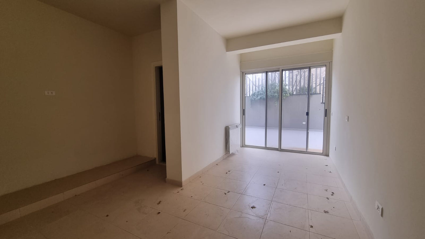 GMC237MAN Apartment for sale in Ain Aar - شقة للبيع في عين عار