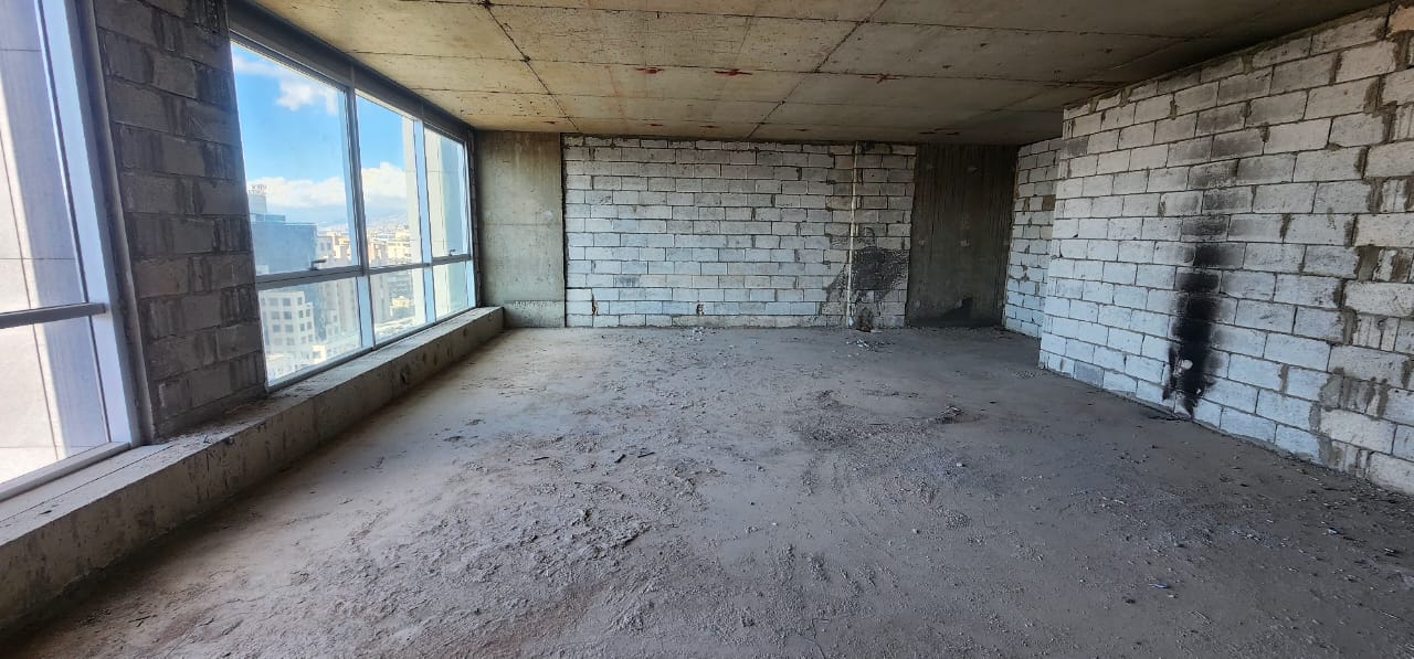 GMC244AJ Office for rent in Dekweneh - مكتب للإيجار في الدكوانة