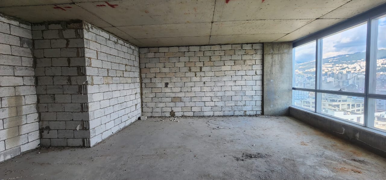 GMC244AJ Office for rent in Dekweneh - مكتب للإيجار في الدكوانة