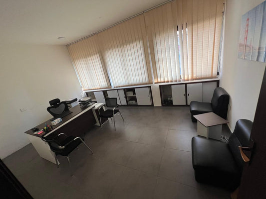 GMC471R Office for rent in Furn El Chebak - مكتب للإيجار في فرن الشباك