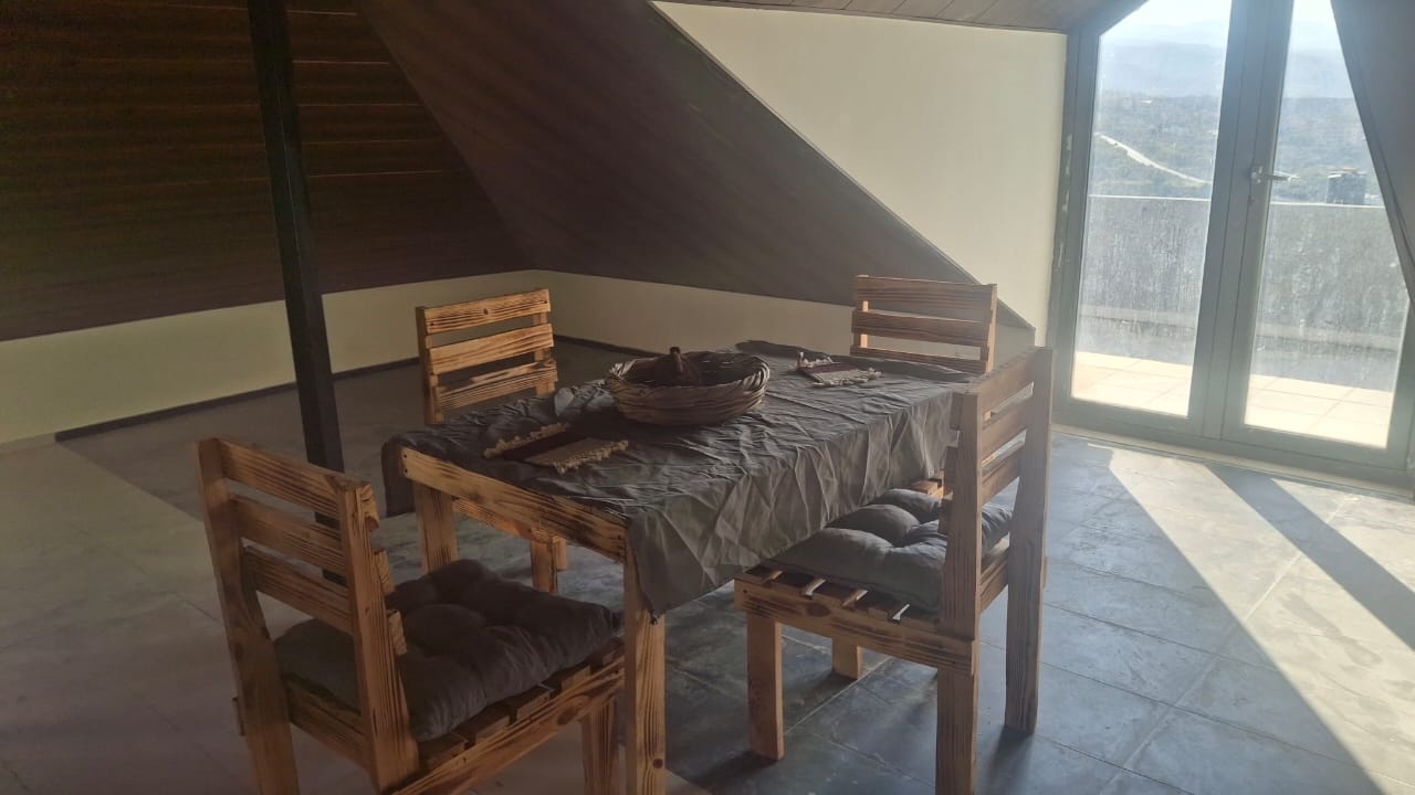 GMB108EM - Duplex For Rent In Hosrayel - دوبلكس للإيجار في حصرايل