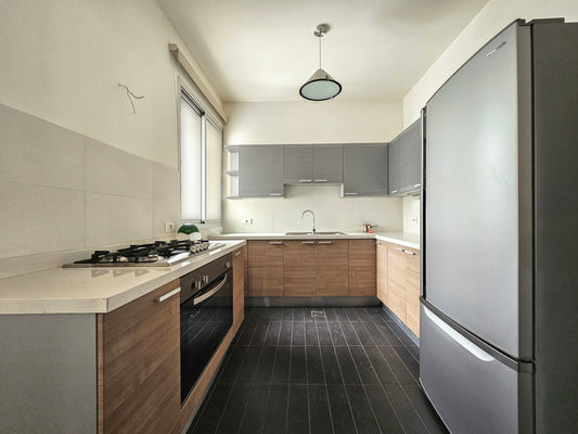 GMC137LG Apartment for sale in Achrafieh - شقة للبيع في الأشرفية