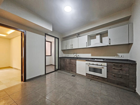 GMC138LG Apartment for sale in Achrafieh - شقة للبيع في الأشرفية