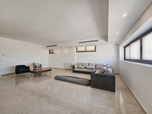 GMC147LG Apartment for rent in Achrafieh - شقة للإيجار في الأشرفية