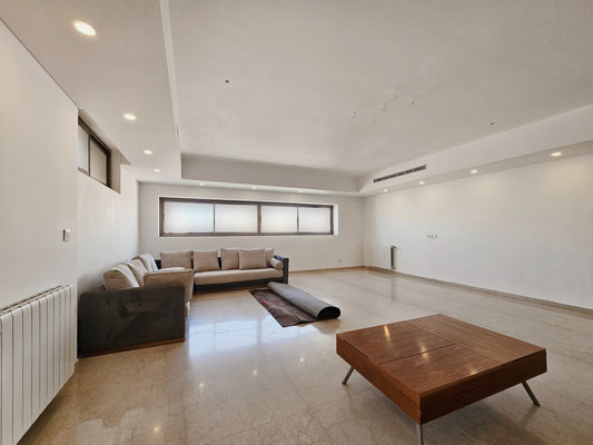 GMC147LG Apartment for rent in Achrafieh - شقة للإيجار في الأشرفية