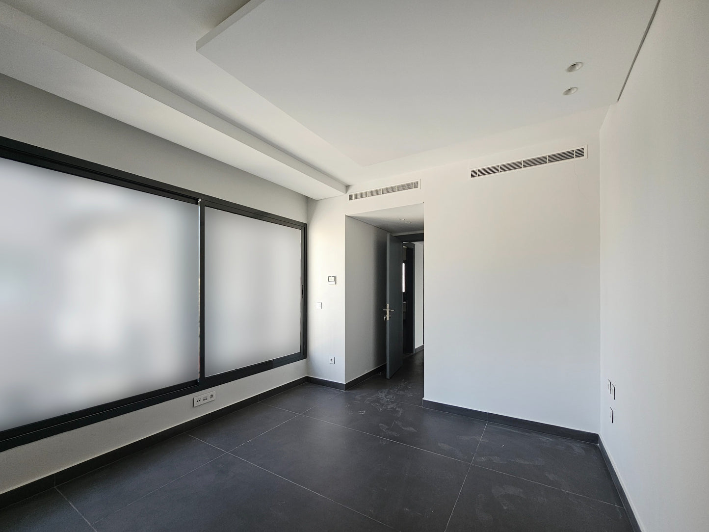 GMC151LG Apartment for sale in Achrafieh - شقة للبيع في الأشرفية