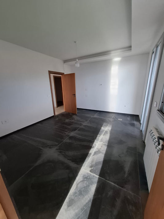 GMK141NE - Apartment For Sale In Kfarhbab - شقة للبيع في كفرحباب