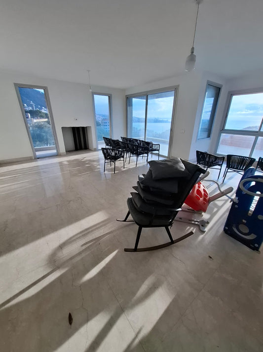 GMK141NE - Apartment For Sale In Kfarhbab - شقة للبيع في كفرحباب