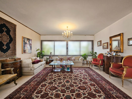 GMC155LG Apartment for sale in Achrafieh - شقة للبيع في الأشرفية