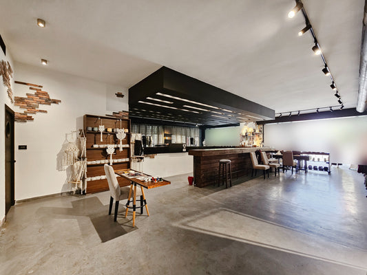 GMC157LG Shop for rent in Badaro - محل للإيجار في بدارو