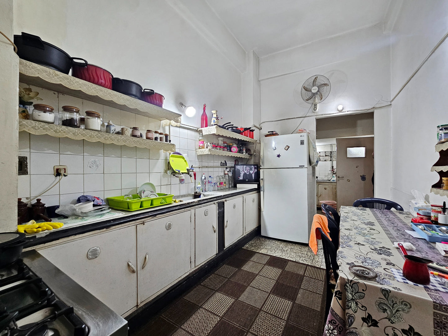 GMC158LG Apartment for sale in Achrafieh - شقة للبيع في الأشرفية