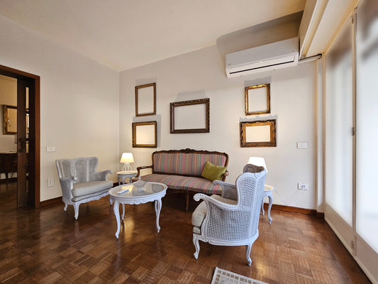 GMC161LG Apartment for rent in Achrafieh - شقة للإيجار في الأشرفية