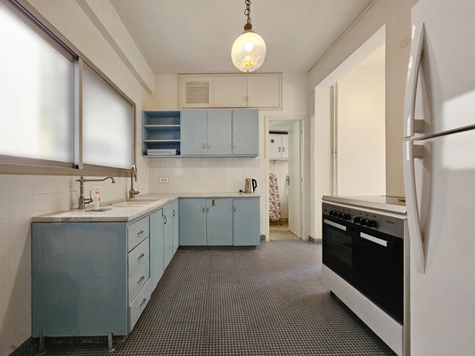 GMC161LG Apartment for rent in Achrafieh - شقة للإيجار في الأشرفية