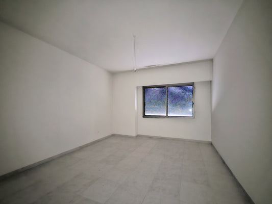 GMC162LG Apartment for sale in Achrafieh - شقة للبيع في الأشرفية