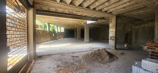 GMC251AJ Shop for rent in Mansourieh - محل للإيجار في المنصورية