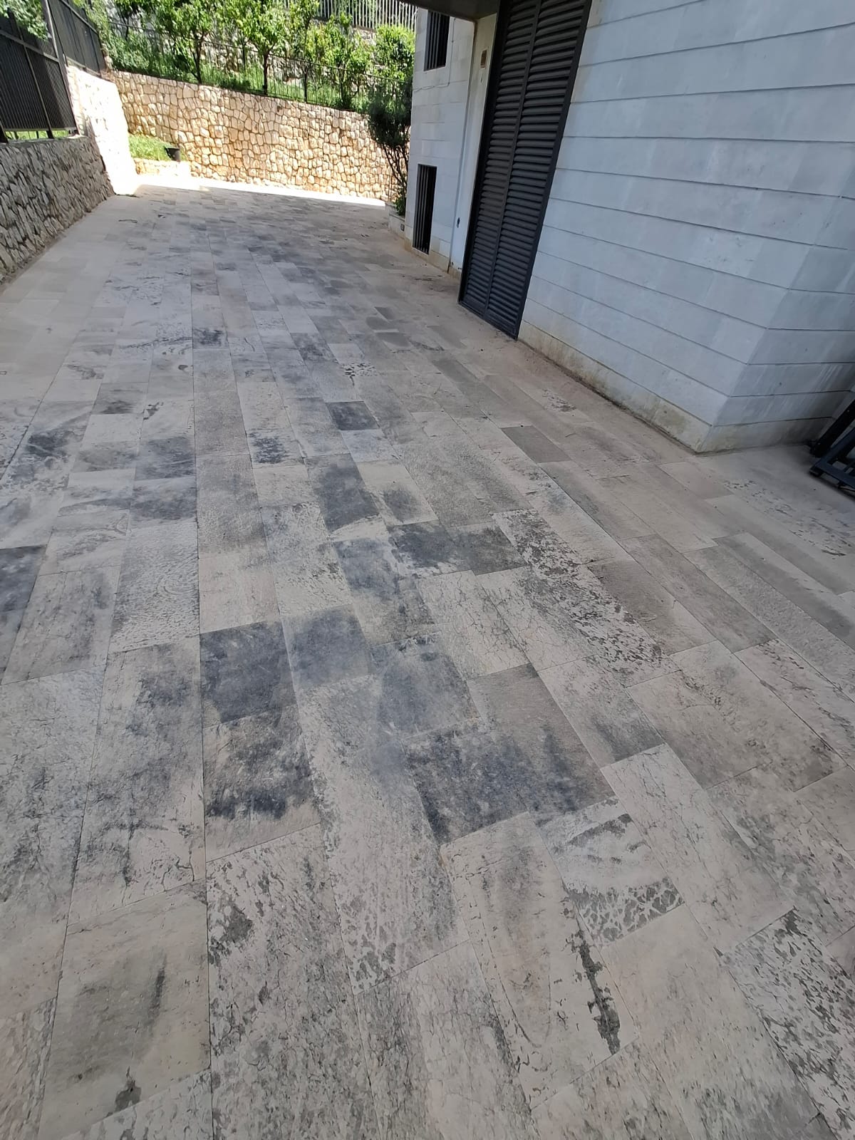 GMK147NE - Apartment For Sale In Kfarhbab - شقة للبيع في كفرحباب