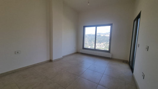 GMC282MAN Apartment for sale in Mazraat Yachouh - شقة للبيع