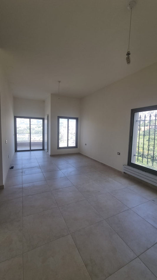 GMC282MAN Apartment for sale in Mazraat Yachouh - شقة للبيع
