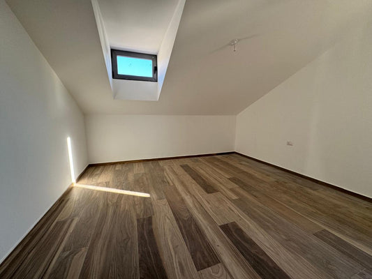 GMB140CD Duplex For Sale in Nahr Ibrahim دوبلكس للبيع في نهر إبراهيم