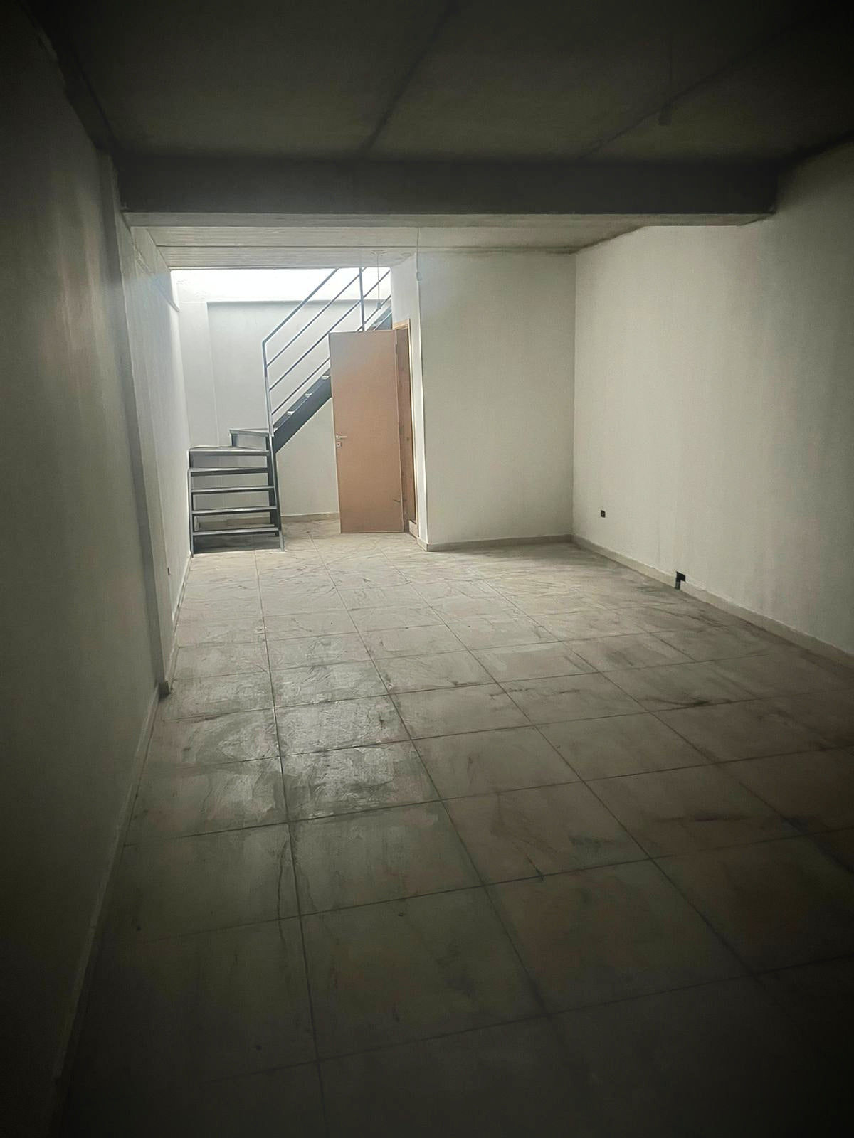 GMB109EM - Shop For Sale In Amchit - محل للبيع في عمشيت